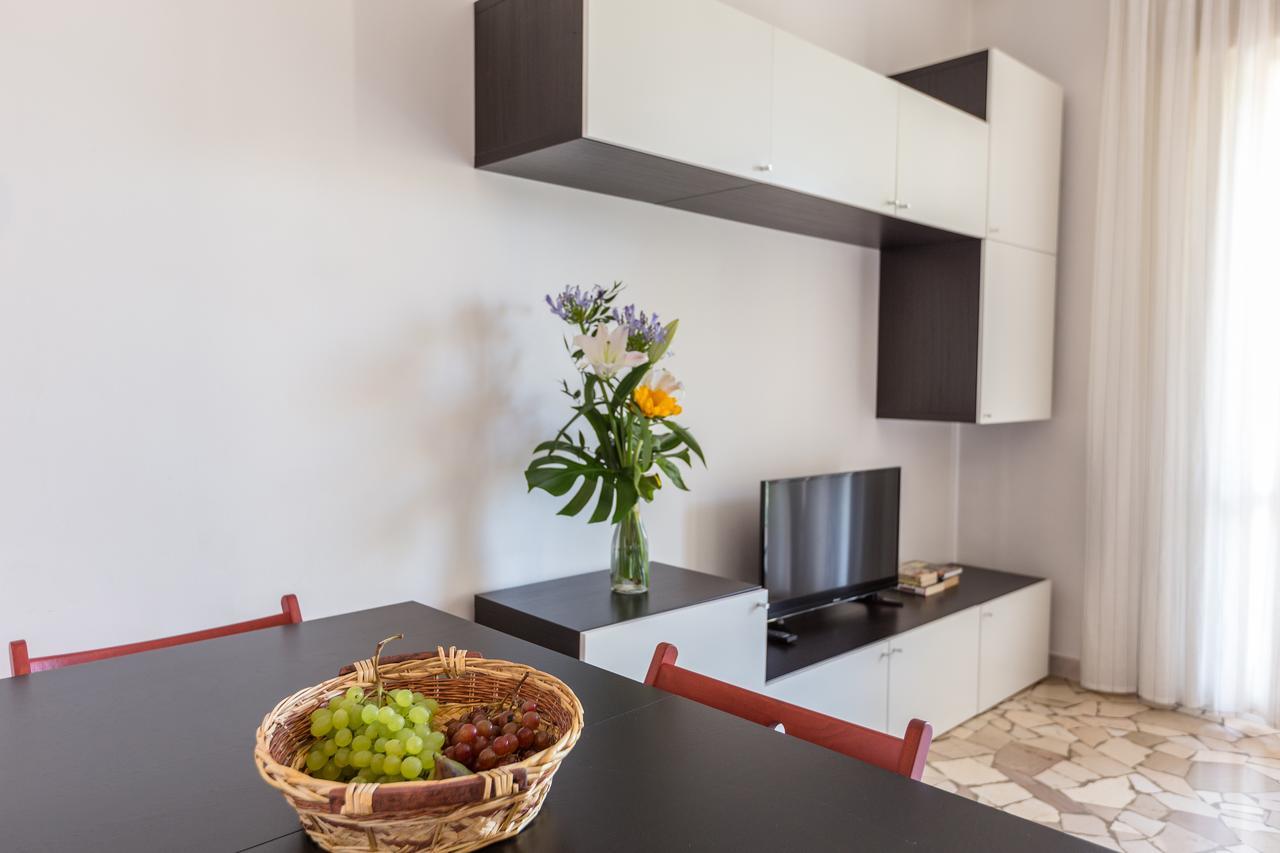 Linate Airport Apartment Milán Exterior foto